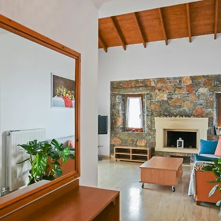Liakoto Stonewall House First Floor * Макригиалос
